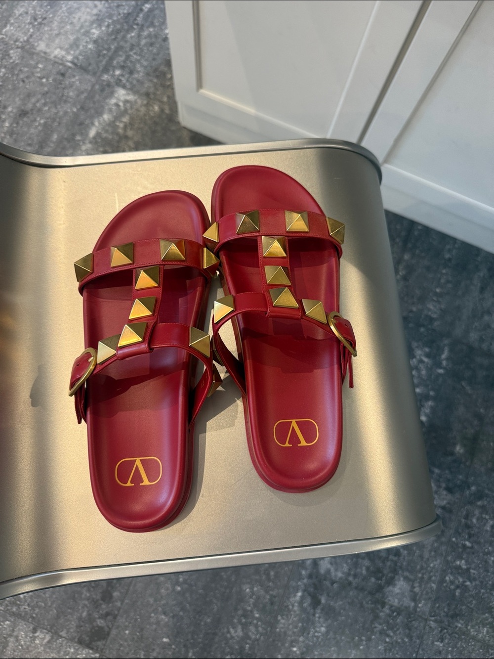 Valentino Rockstud Leather Roman Red Slide Sandals - Picture 7 of 12